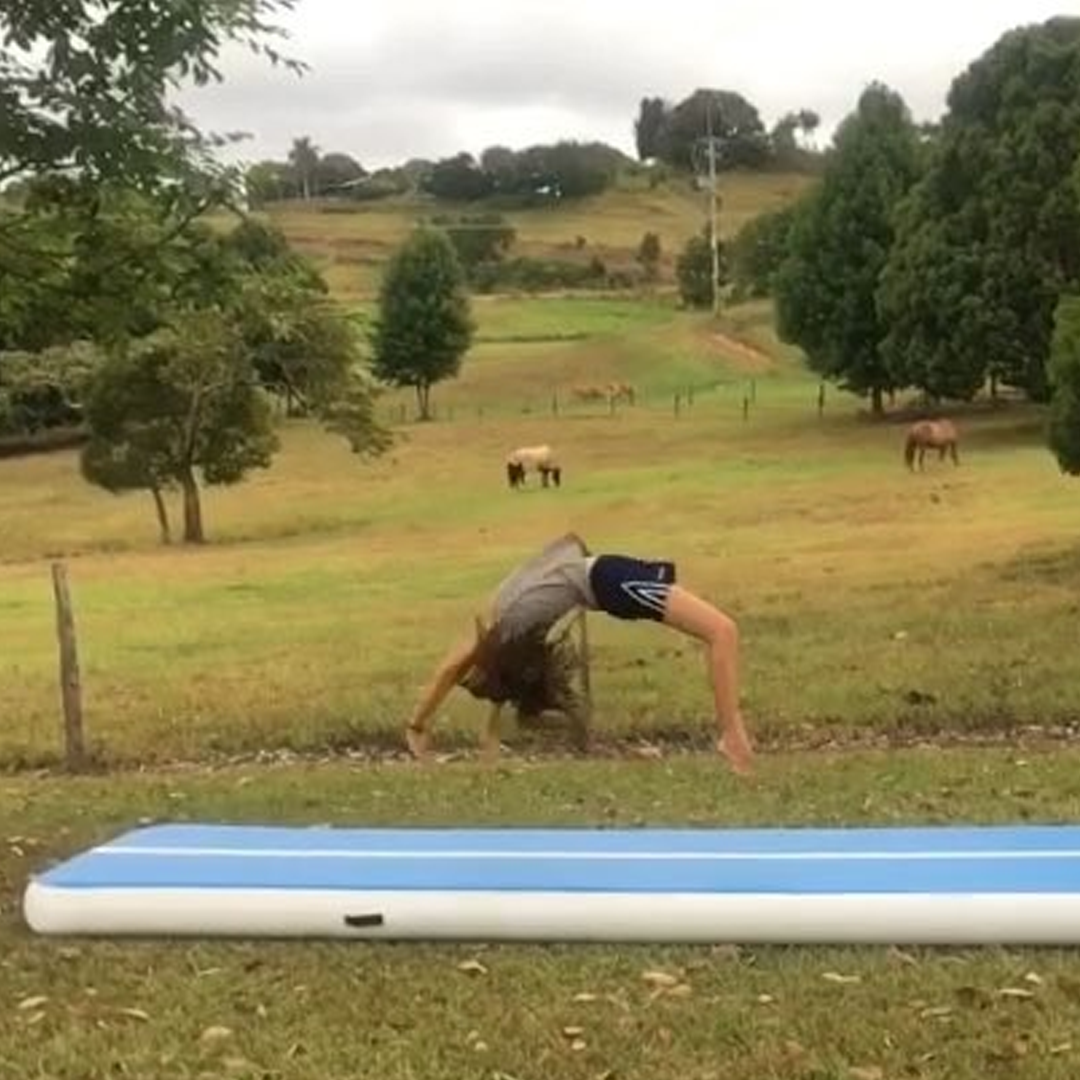 8m x 2m x 20cm Air Track Blue/White